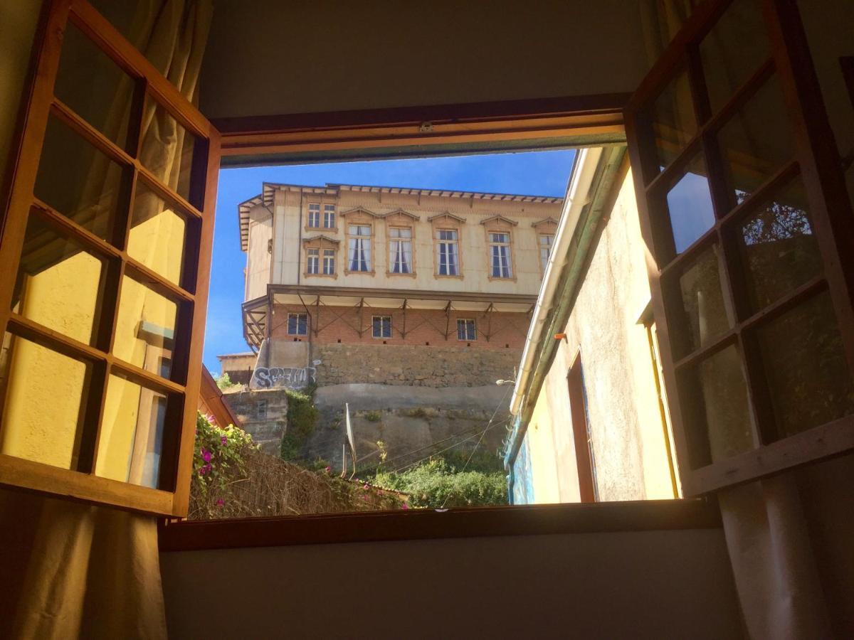Casa California Guesthouse Valparaíso Dış mekan fotoğraf